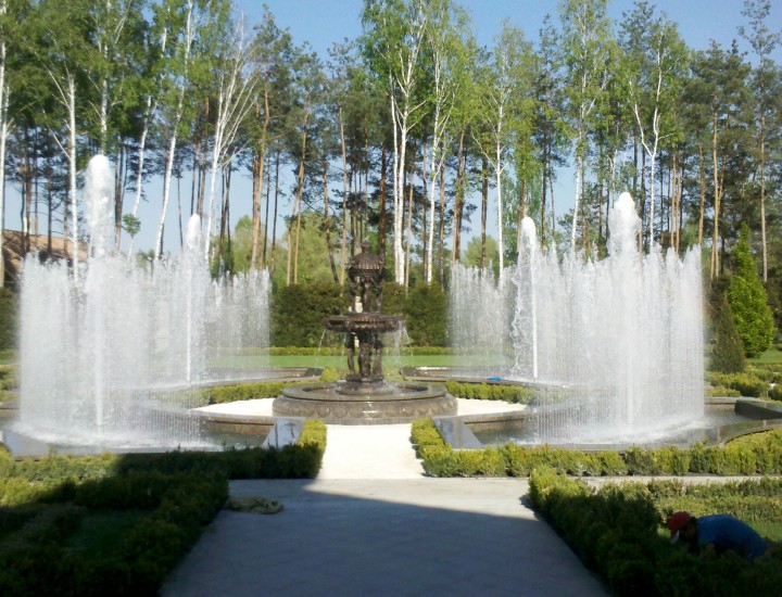 Ключи-2. 2011. Светодинамический фонтан