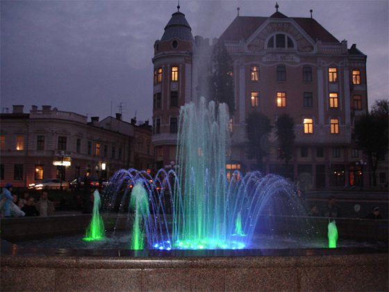Черновцы. 2006. Танцующий фонтан